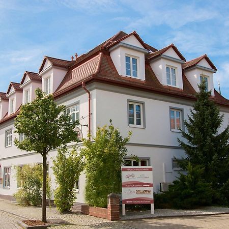 Hotel "Zur Muehle" Хойерсверда Екстериор снимка