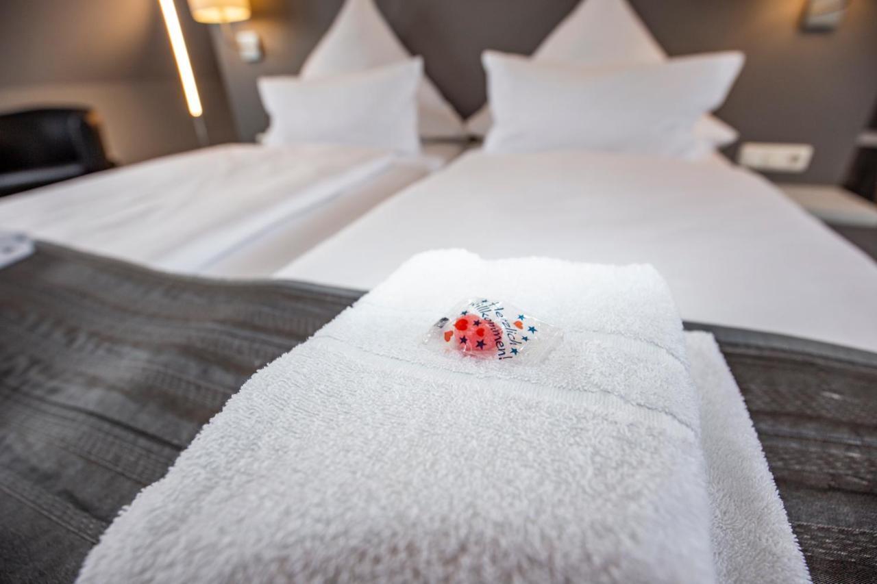 Hotel "Zur Muehle" Хойерсверда Екстериор снимка