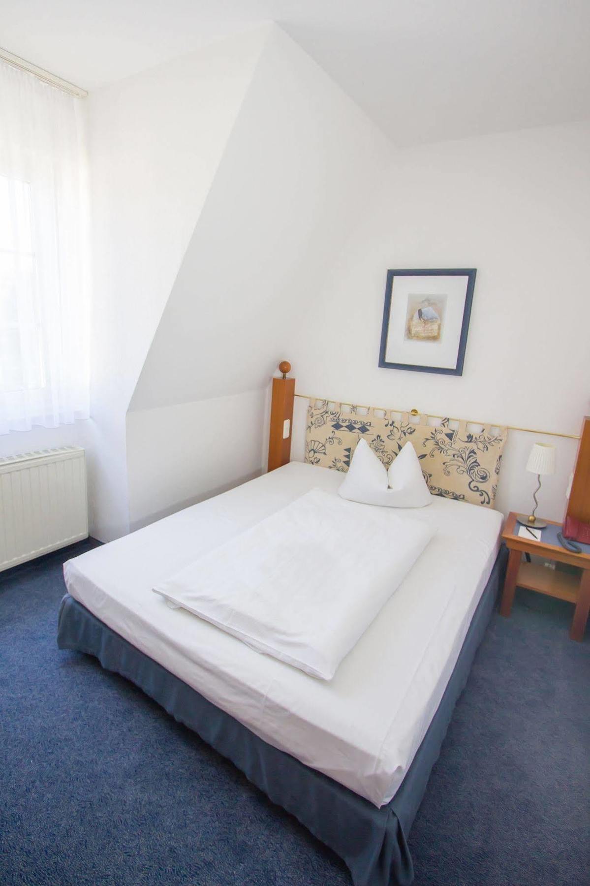 Hotel "Zur Muehle" Хойерсверда Екстериор снимка