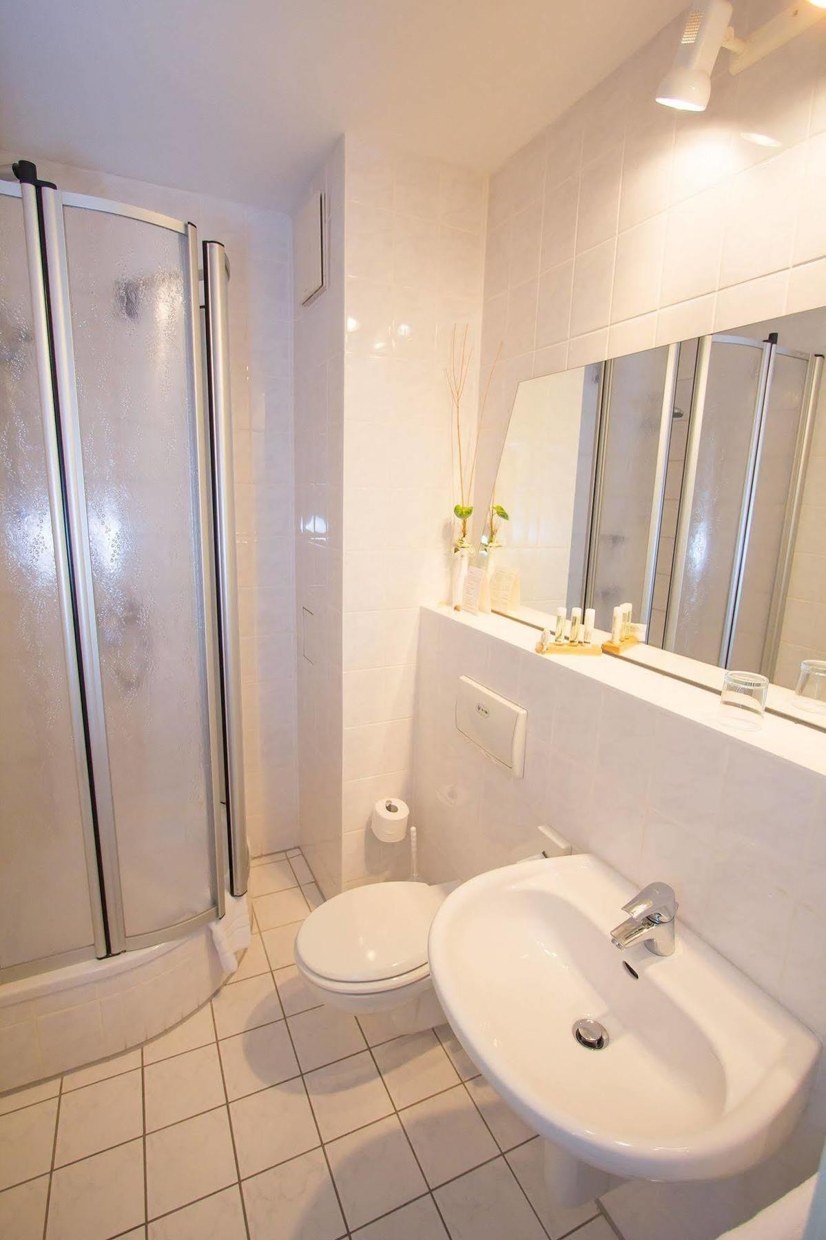 Hotel "Zur Muehle" Хойерсверда Екстериор снимка