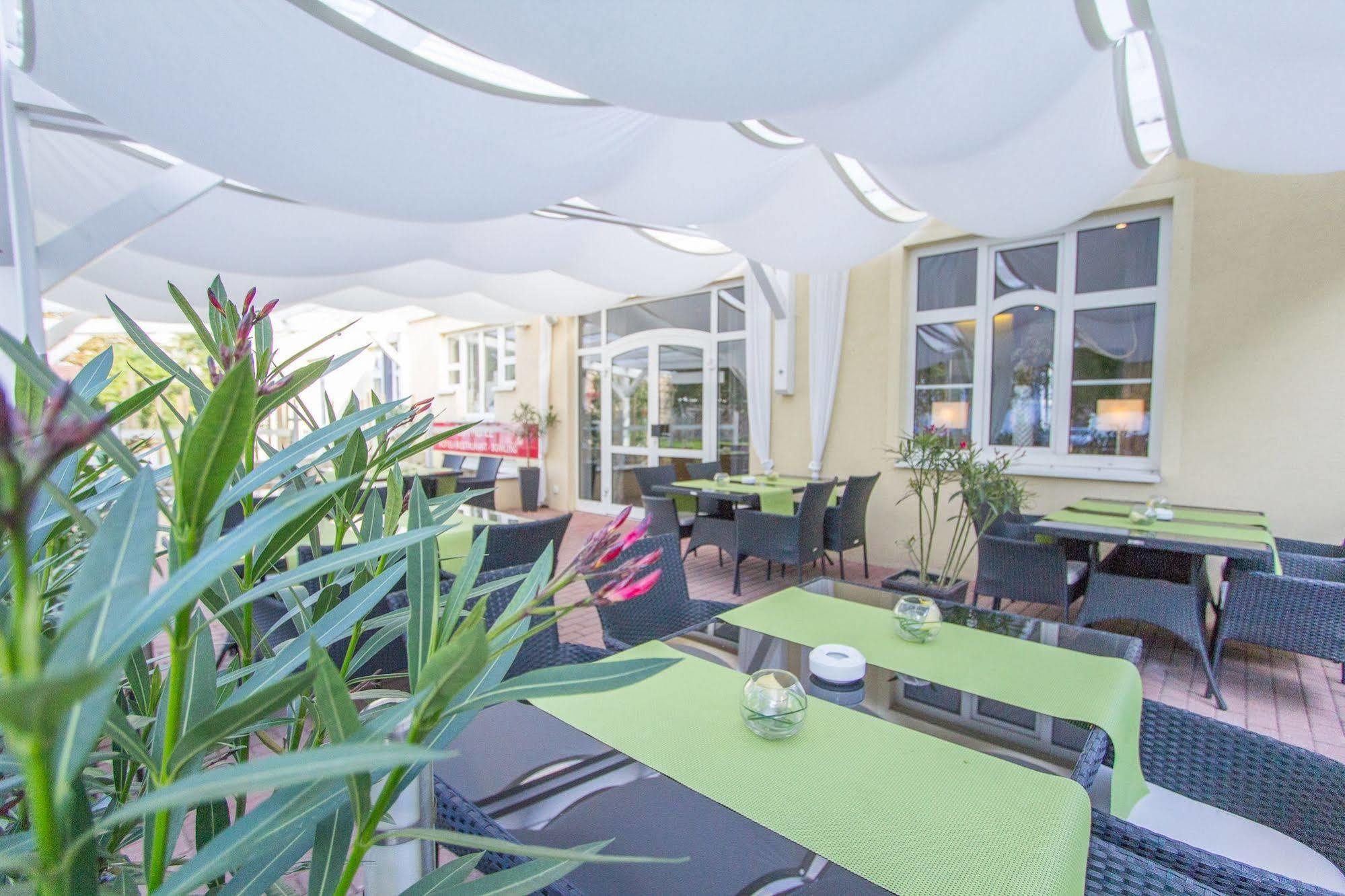 Hotel "Zur Muehle" Хойерсверда Екстериор снимка